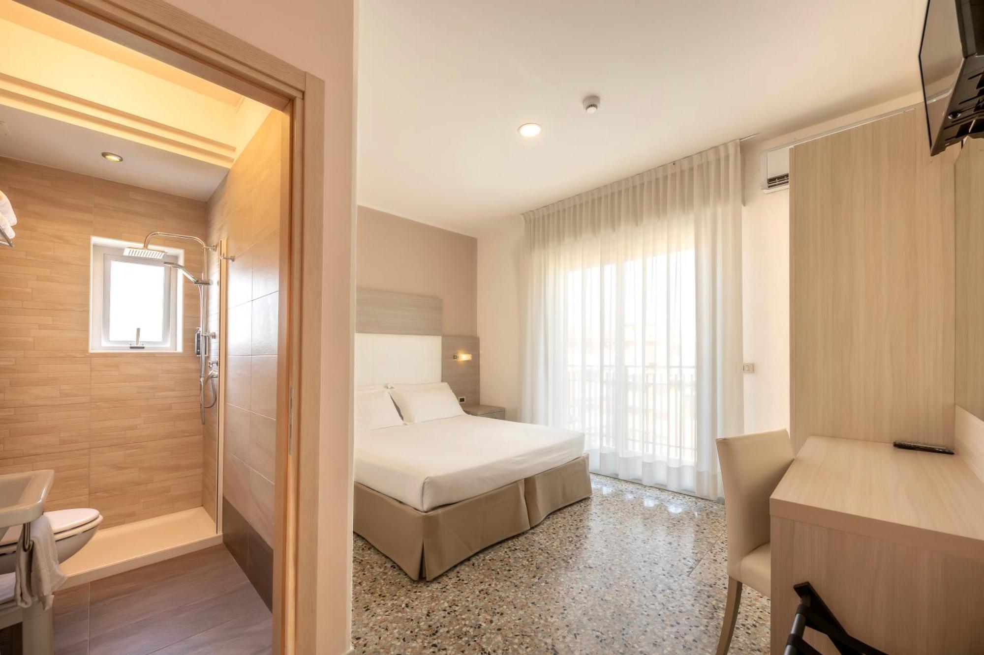 Hotel Atenea Caorle Exterior foto