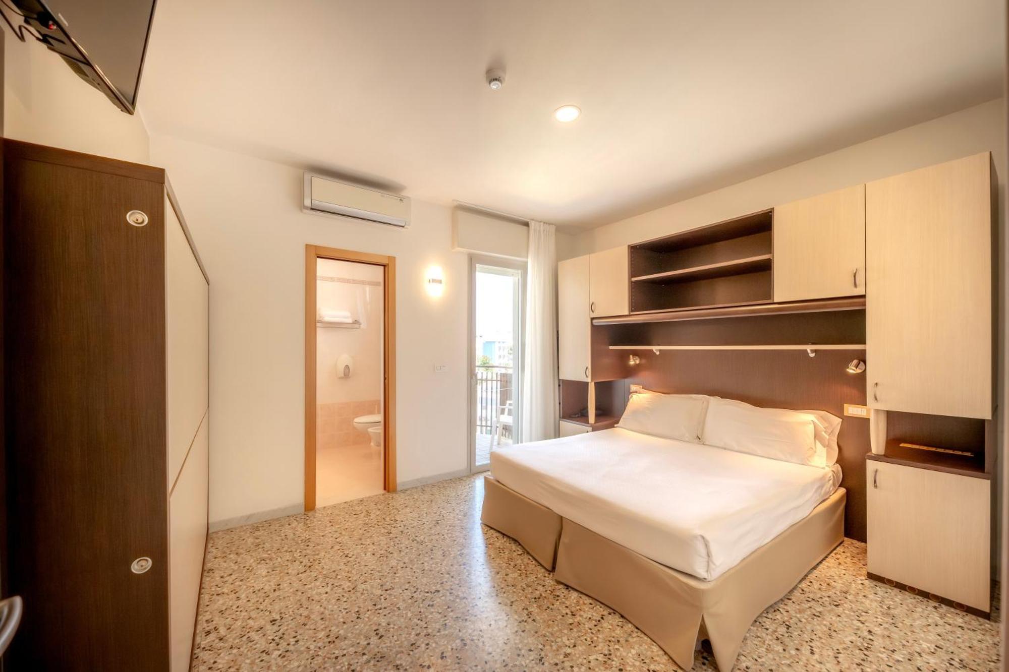 Hotel Atenea Caorle Exterior foto